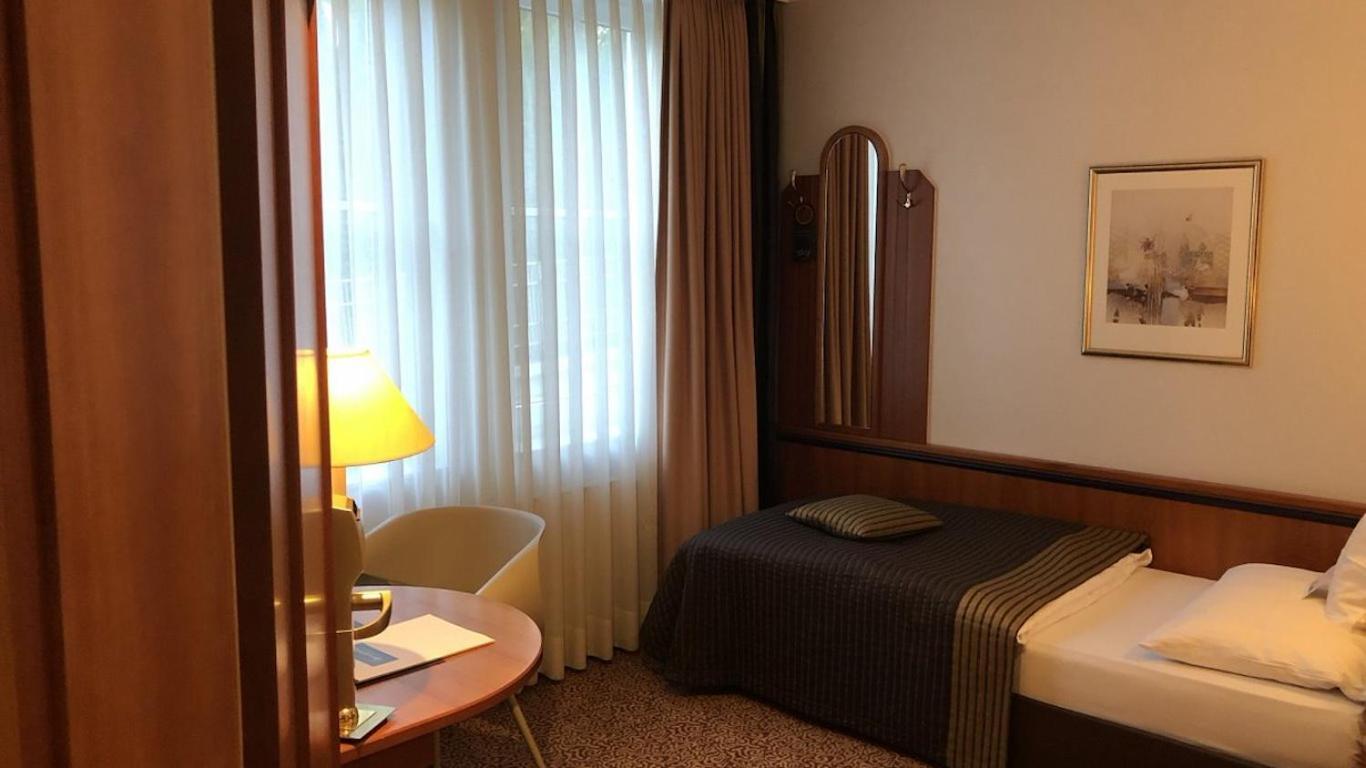 ホテル タンドレアス Gießen エクステリア 写真